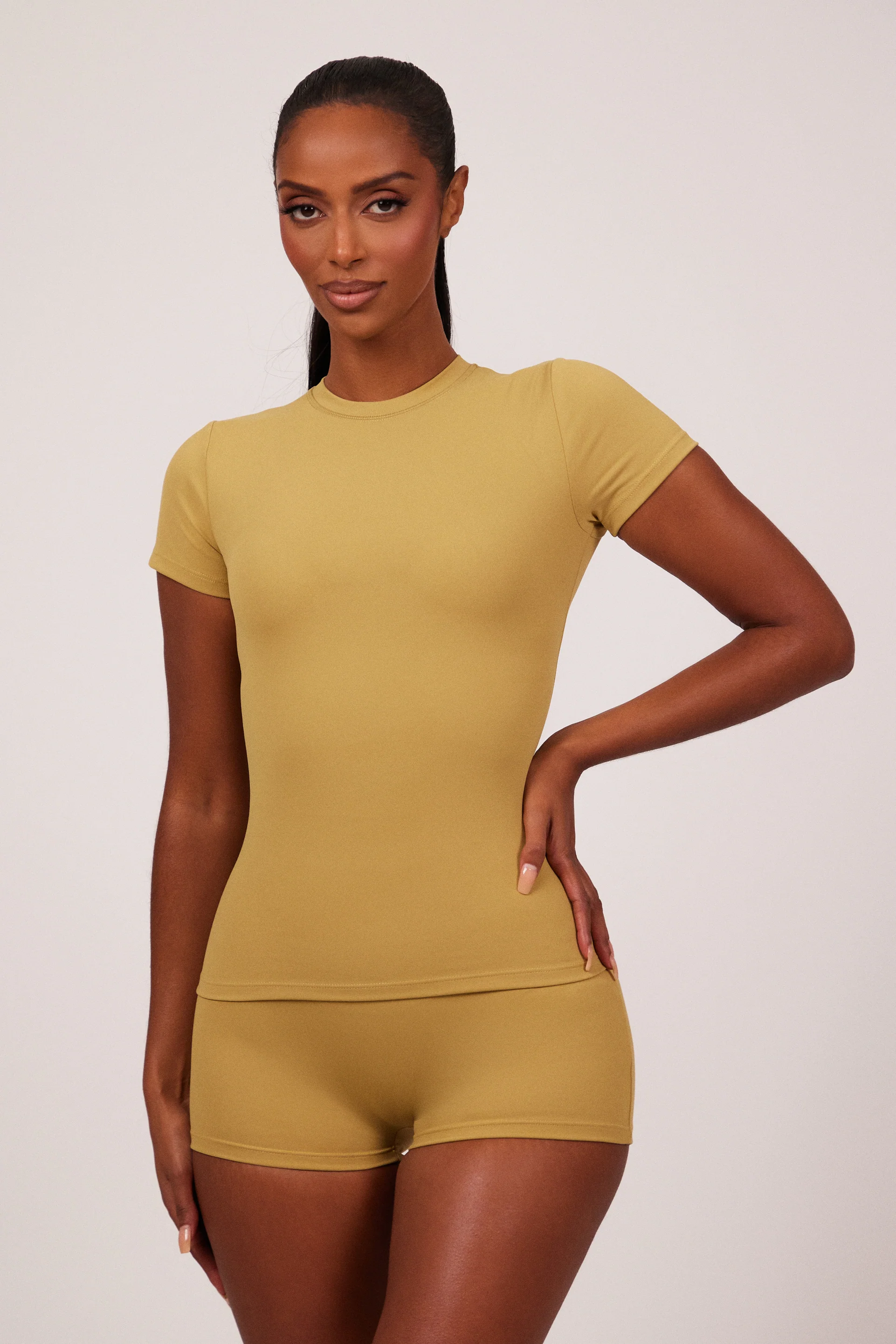 9470-the-sculpt-short-sleeve-tee-in-khaki-4.webp The Sculpt Short Sleeve Tee in Khaki