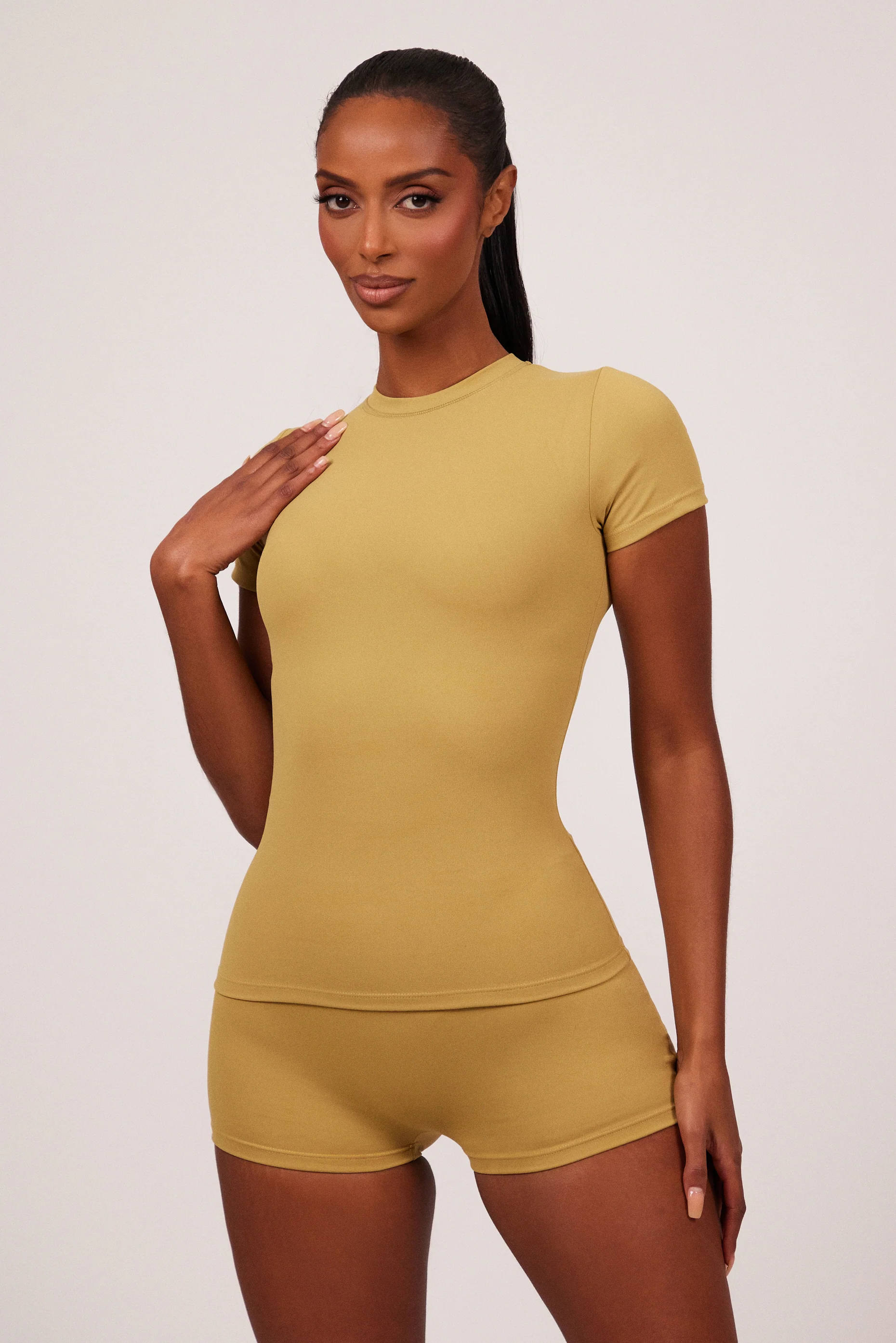 9470-the-sculpt-short-sleeve-tee-in-khaki-5.webp The Sculpt Short Sleeve Tee in Khaki